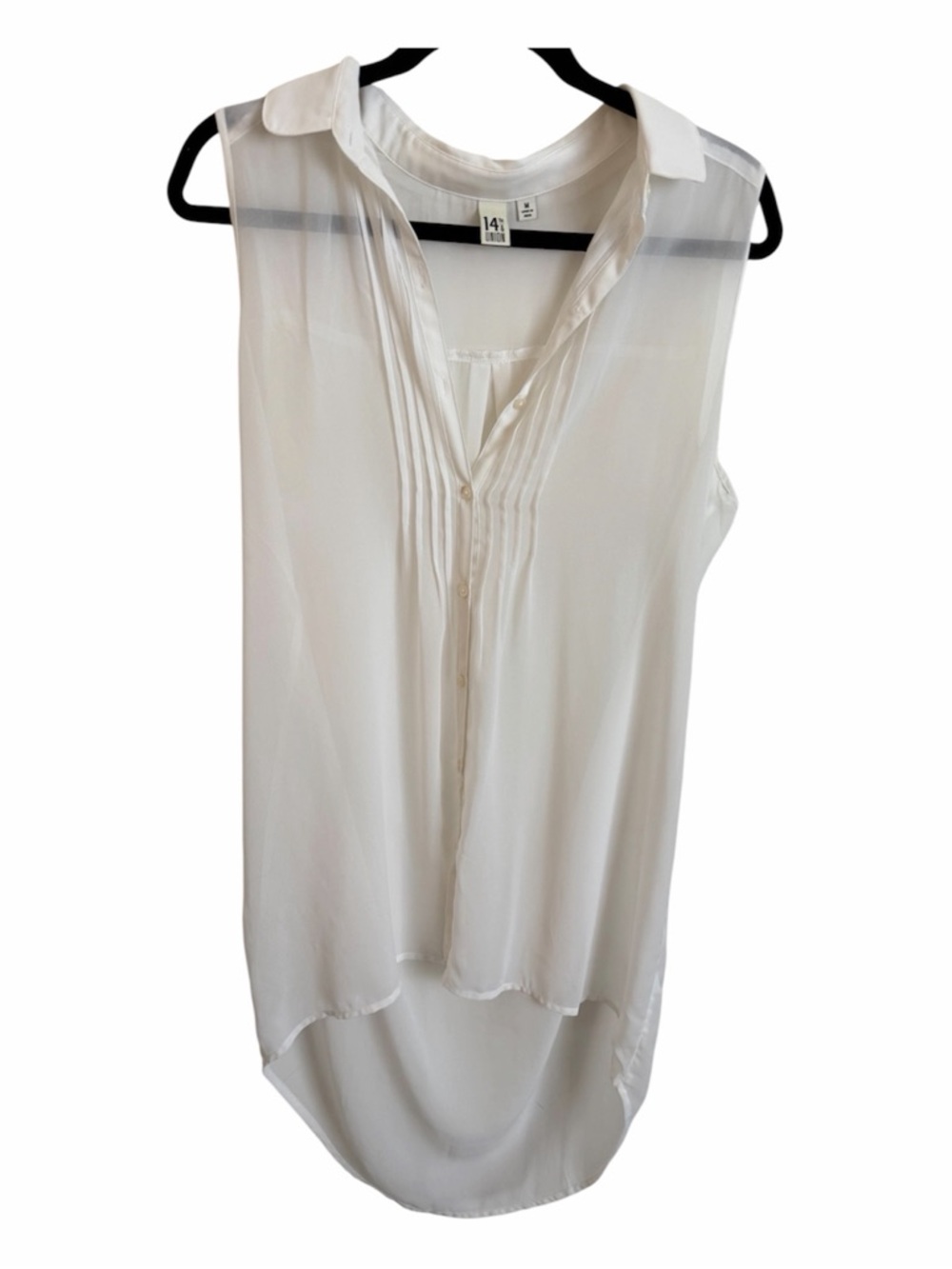 14th & Union Sleeveless shear White Button-Front Hi-Lo Blouse. Size M
